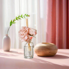 Load image into Gallery viewer, Faux Flowers Diffuser Set 120Ml / 4.05 fl OZ - Silk Blossom