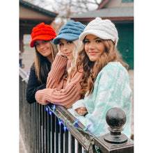 Load image into Gallery viewer, Ribbed Knit Hat with Brim
