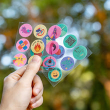 Load image into Gallery viewer, Kids Mosquito Repellent Patches | Fresh &amp; Herbal | 90 Pack
