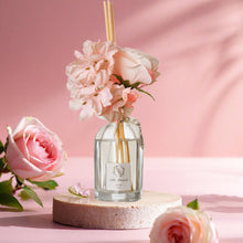 Load image into Gallery viewer, Faux Flowers Diffuser Set 120Ml / 4.05 fl OZ - Silk Blossom
