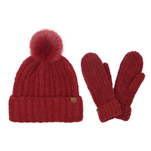 Load image into Gallery viewer, Cozy Yarn C.C Hat and Mitten Set
