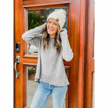 Load image into Gallery viewer, Classic Matching Fur Pom CC Beanie
